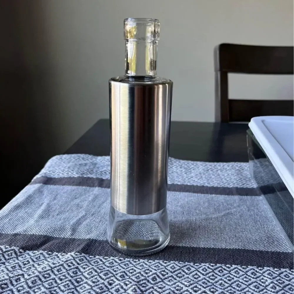 Oil and vinegar dispenser